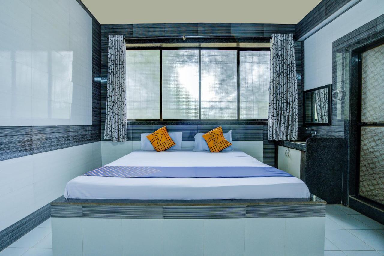 Spot On 63917 Hotel Dolphin Garden Kolad Bagian luar foto