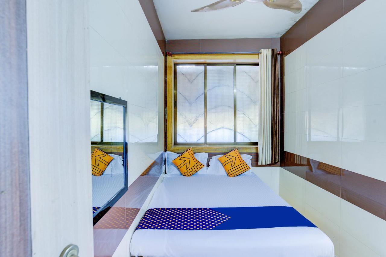 Spot On 63917 Hotel Dolphin Garden Kolad Bagian luar foto